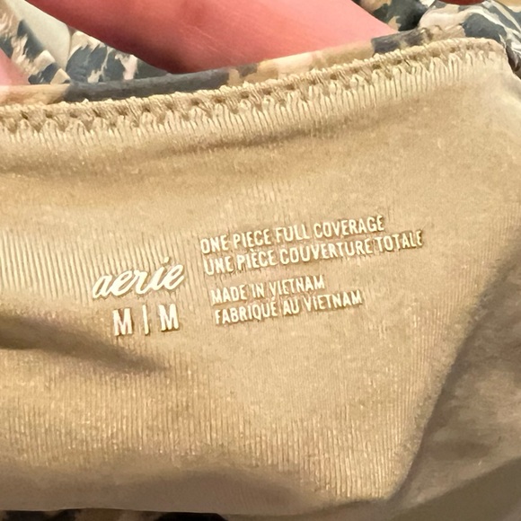 AERIE Tan Leopard One Piece full coverage bathing suit Swimsuit women’s medium - Picture 5 of 5